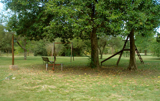 Juegos infantiles en el parque